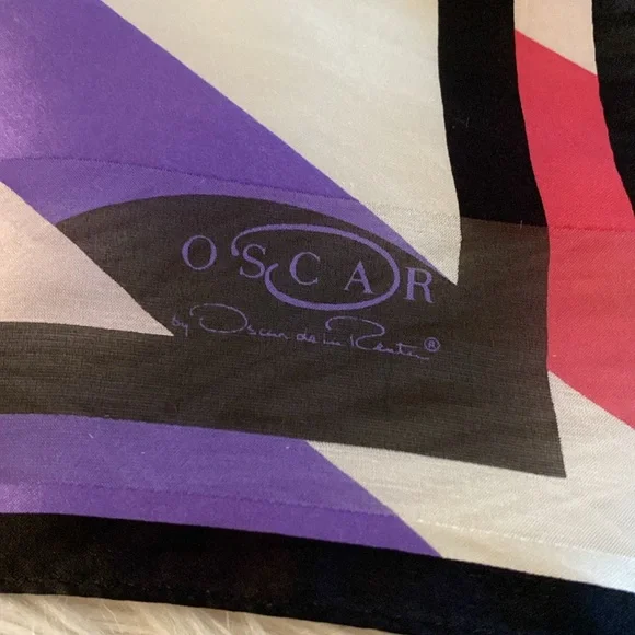 OSCAR de la RENTA 100% silk scarf - Picture 5 of 11